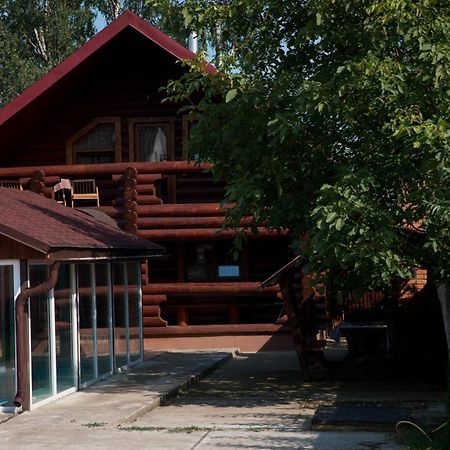 Banik Guest House Khust Eksteriør bilde